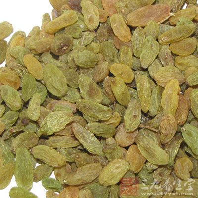 葡萄干、熟芝麻、山楂、花生碎等