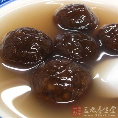 藕粉圓的制作可謂獨具匠心