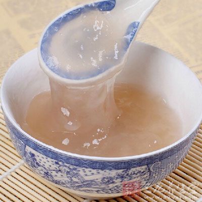 其實藕粉是一種純天然性的養生保健食品
