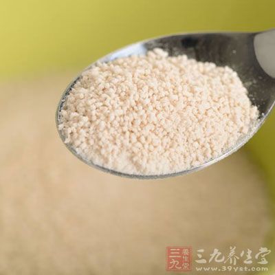 純藕粉含有大量的鐵質和還原糖等成分，與空氣接觸，極易氧化