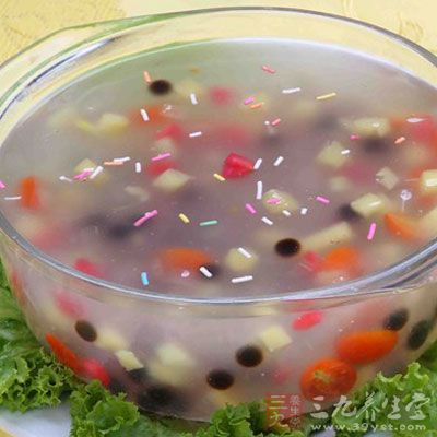 藕粉與小米搭配，具有健脾止瀉，調中開胃的功效