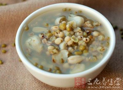 牛肚薏米湯