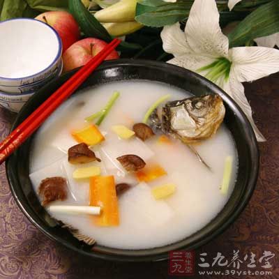 鲫魚香菇湯