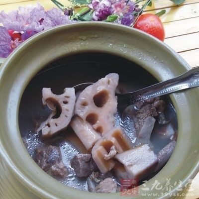 蔥，姜，八角，桂皮，香葉，枸杞，料酒，