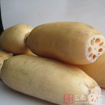 放到清水裡洗洗，洗去表面的澱粉
