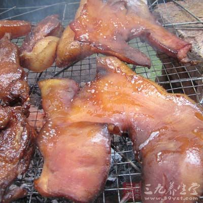 在四川食品特產中的地位絕對不低於任何一樣其他小吃或肉類制品 12