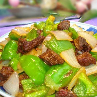 柿子椒炒麂子肉，色澤亮麗，鮮香美味，肉質鮮香，青椒爽口，特別下酒哦