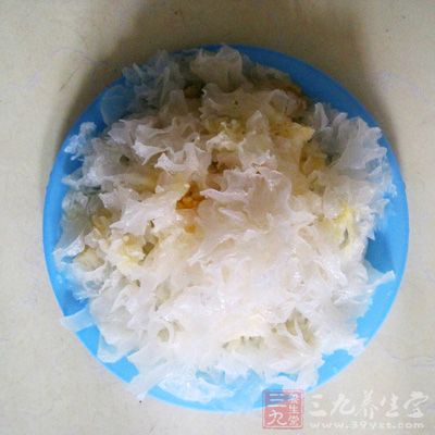 銀耳還能增強腫瘤患者對放療、化療的耐受力