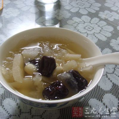 百合雪梨銀耳湯