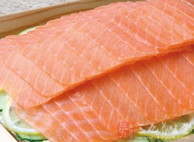 魚肉中富含蛋白質、氨基酸，有提神健腦的好功效