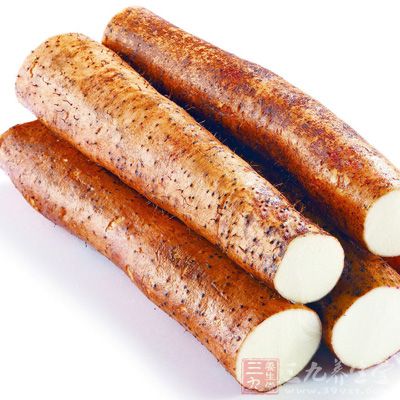 白色帶點黏稠的山藥，素有“神仙之藥”美稱，無論生、熟食都有多種抗老功效