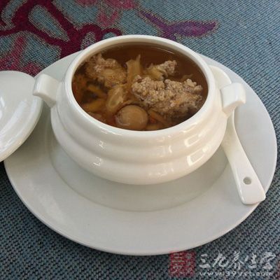松子核桃瘦肉湯 松子核桃瘦肉湯