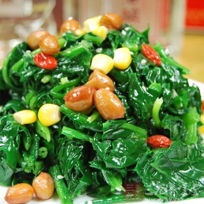 菠菜是一年四季都有的蔬菜,但以春季為佳,根紅葉綠,鮮嫩異常,最為可口 菠菜是一年四季都有的蔬菜,但以春季為佳,根紅葉綠,鮮嫩異常,最為可口