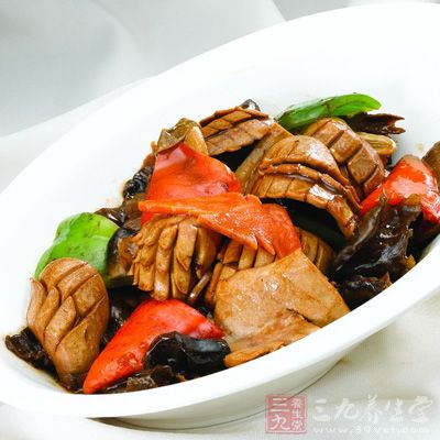 黑木耳蛋白質豐富,還含有多種維生素和鐵質 黑木耳蛋白質豐富,還含有多種維生素和鐵質