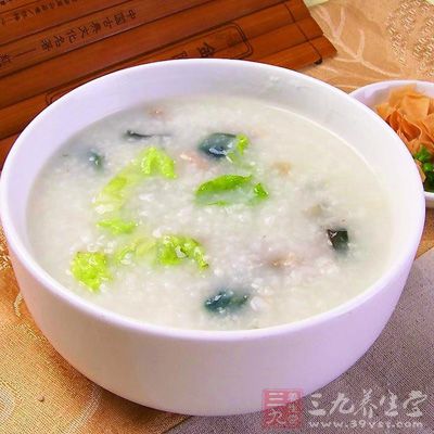 決明子10克,大米60克,冰糖少量 決明子10克,大米60克,冰糖少量