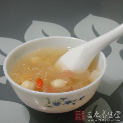 銀耳入肺、胃、腎經,能提高肝髒解毒能力,起保肝作用 銀耳入肺、胃、腎經,能提高肝髒解毒能力,起保肝作用