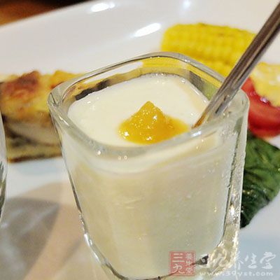 牛奶是全營養食品,春天多喝奶能滿足人體生長 牛奶是全營養食品,春天多喝奶能滿足人體生長