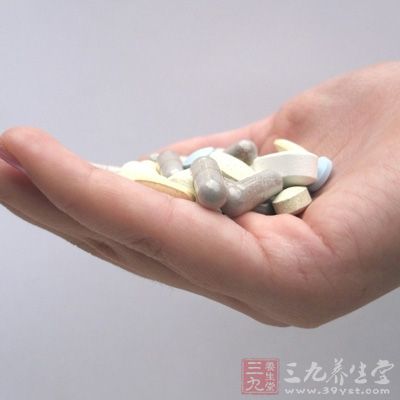 市面上大多數治胃病的藥是抑酸劑或者中和劑,如果使用不當,它們對正常的消化功能有害無益 市面上大多數治胃病的藥是抑酸劑或者中和劑,如果使用不當,它們對正常的消化功能有害無益