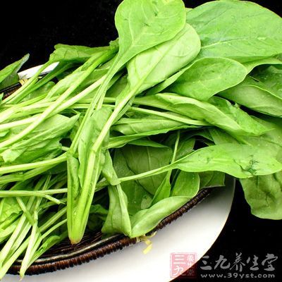 一些有點貧血的mm都喜歡選擇菠菜做為“養血”藥方,確實菠菜中含有豐富的“鐵”成分 一些有點貧血的mm都喜歡選擇菠菜做為“養血”藥方,確實菠菜中含有豐富的“鐵”成分