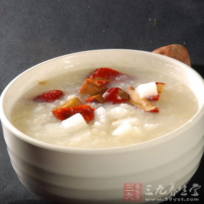 瘦弱男人：白術山藥粥