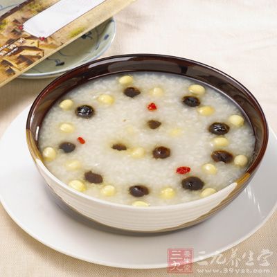 忙碌男人：蓮子芡實粥