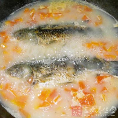 帶魚300克,木瓜250克 帶魚300克,木瓜250克