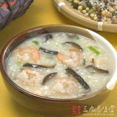 黃精30g、粳米100g，冰糖適量