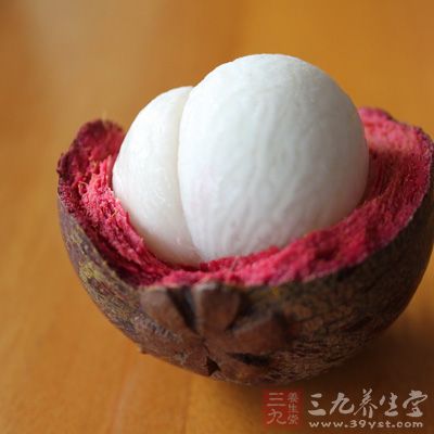 山竹在古時東南亞醫藥中還被人用來控制發燒及防止各種皮膚感染 山竹在古時東南亞醫藥中還被人用來控制發燒及防止各種皮膚感染