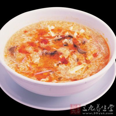 羊肉冬瓜湯、甩袖湯、雞蛋湯等等