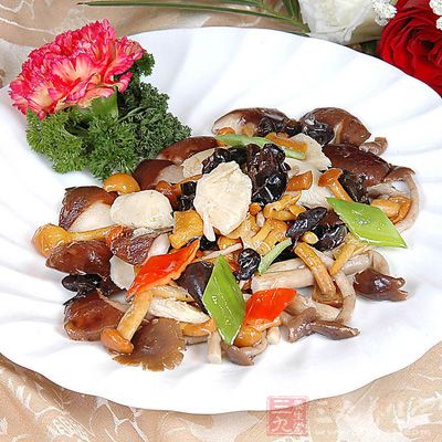 作為中國餐飲文化演變的時代表象和階段特征，東北菜特有其客觀的必然性