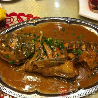 鹹鮮味要滿足口味需要，在鹹鮮味的基礎上，調辣味和孜然味