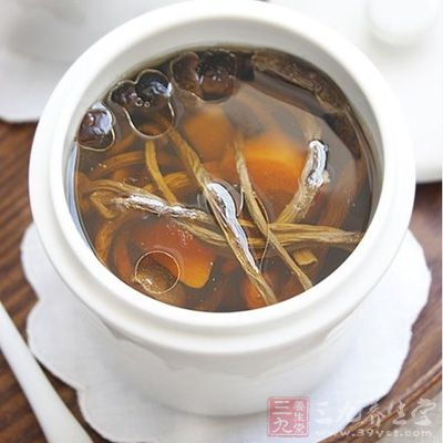 茶樹菇炖排骨湯