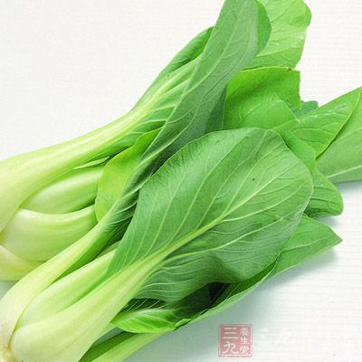 紅薯粉(提前泡軟)、油菜、花生碎 紅薯粉(提前泡軟)、油菜、花生碎