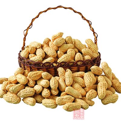 花生要先炒熟後壓碎 花生要先炒熟後壓碎