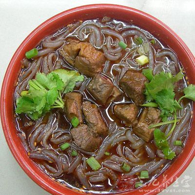 牛肉酸辣粉 牛肉酸辣粉