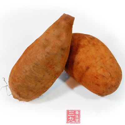 雪蓮果、紅蘿卜、土豆洗干淨去皮切小塊備用 雪蓮果、紅蘿卜、土豆洗干淨去皮切小塊備用