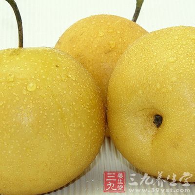 梨放碗中隔水蒸30分鐘,待稍冷卻後即可食用 梨放碗中隔水蒸30分鐘,待稍冷卻後即可食用