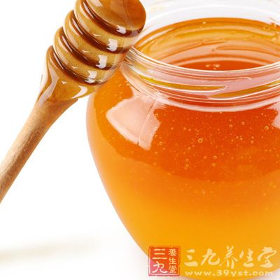 用料:百合60克、蜂蜜30克 用料:百合60克、蜂蜜30克