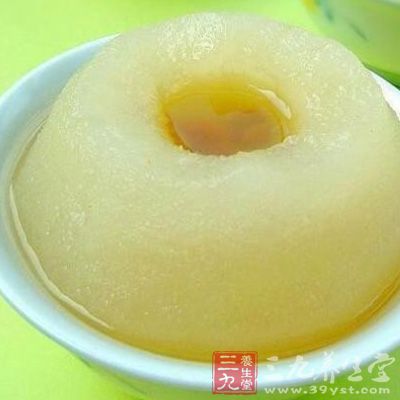 雪梨1~2個,冰糖30~60克 雪梨1~2個,冰糖30~60克