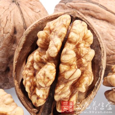 核桃仁200克,荸荠150克 核桃仁200克,荸荠150克