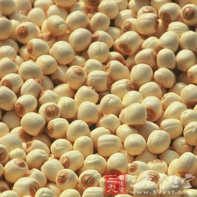 用料:沙參50克,玉竹、蓮子、百合各25克,雞蛋1個 用料:沙參50克,玉竹、蓮子、百合各25克,雞蛋1個