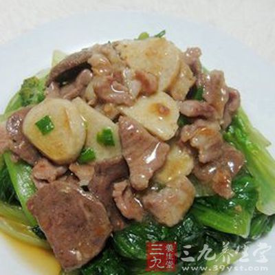 生菜、西蘭花、牛奶、上湯 生菜、西蘭花、牛奶、上湯