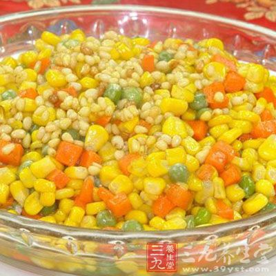 玉米更是瘦身主食,營養豐富,有身體比較不容易吸收的糖原 玉米更是瘦身主食,營養豐富,有身體比較不容易吸收的糖原