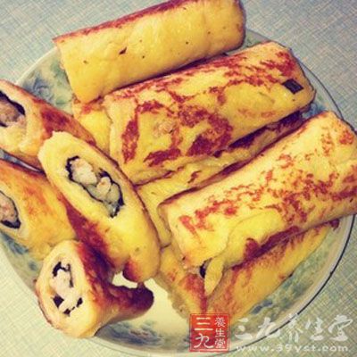 准備一塊裡脊肉,或用現成的裡脊肉片,准備的肉片不宜太小 准備一塊裡脊肉,或用現成的裡脊肉片,准備的肉片不宜太小