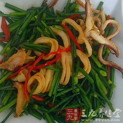蕨菜200克,鮮蝦仁50克 蕨菜200克,鮮蝦仁50克