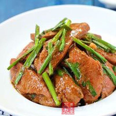豬肝100克,韭菜50克,洋蔥80克,色拉油1大匙 豬肝100克,韭菜50克,洋蔥80克,色拉油1大匙