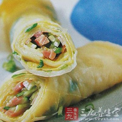 青菜火腿蛋餅1個,餅干酸奶1杯,蘋果半個 青菜火腿蛋餅1個,餅干酸奶1杯,蘋果半個