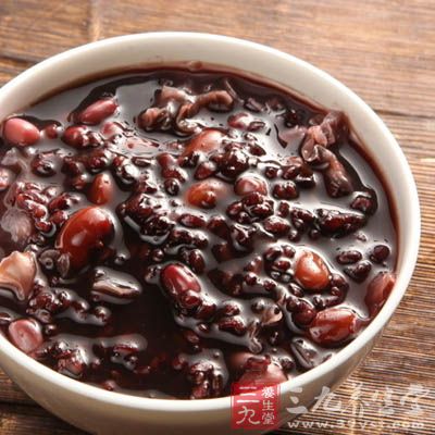 黑米粥 烤餅 西紅柿炒蛋 豆腐腦 水果 黑米粥 烤餅 西紅柿炒蛋 豆腐腦 水果