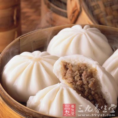 醬肉包、牛奶(或豆奶)、素炒三絲(莴筍、白蘿卜、胡蘿卜)、鹌鹑蛋2個 醬肉包、牛奶(或豆奶)、素炒三絲(莴筍、白蘿卜、胡蘿卜)、鹌鹑蛋2個