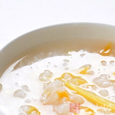 牛奶粥